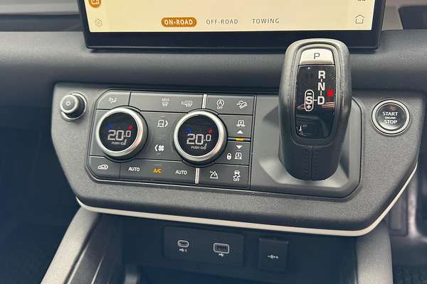 2021 Land Rover Defender 110 P400 XS Edition L663