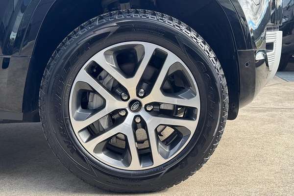 2021 Land Rover Defender 110 P400 XS Edition L663