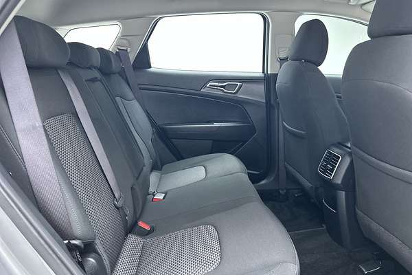 2024 Kia Sportage S NQ5