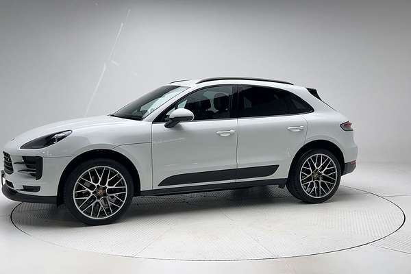 2021 Porsche Macan 95B