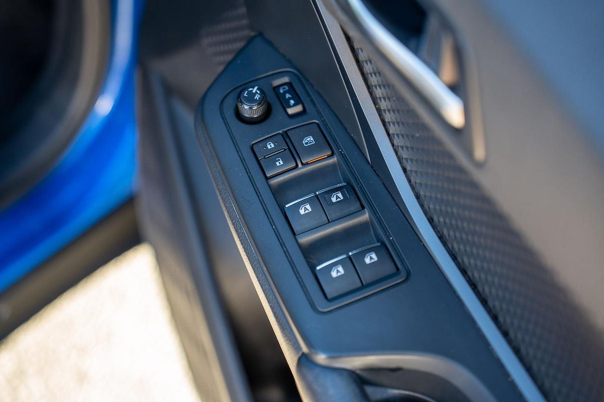 2018 Toyota C-HR NGX10R
