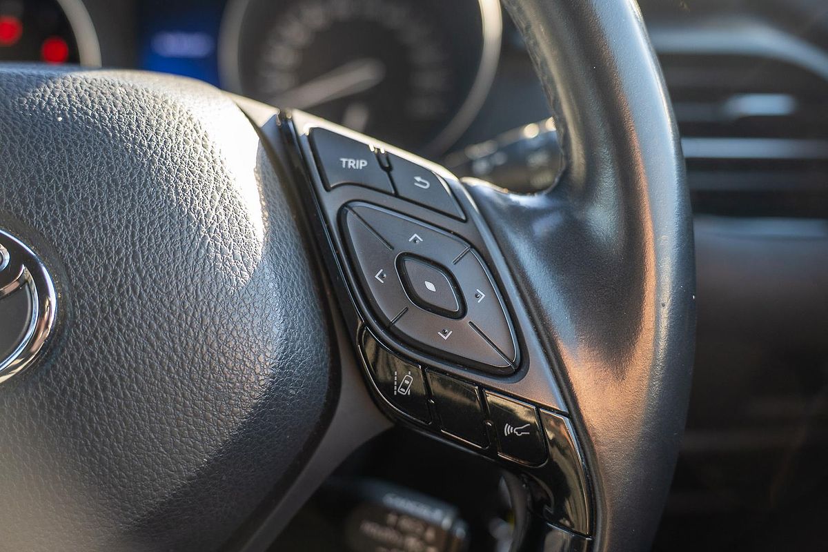 2018 Toyota C-HR NGX10R