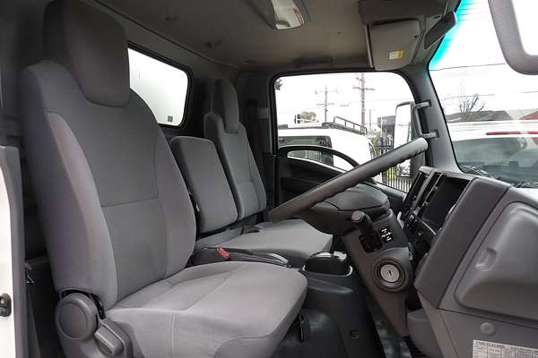 2021 Isuzu N Series NNR 45-150 Vanpack