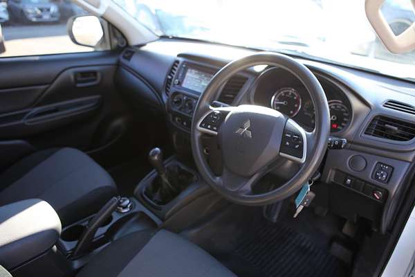 2020 Mitsubishi Triton GLX MR 4X4