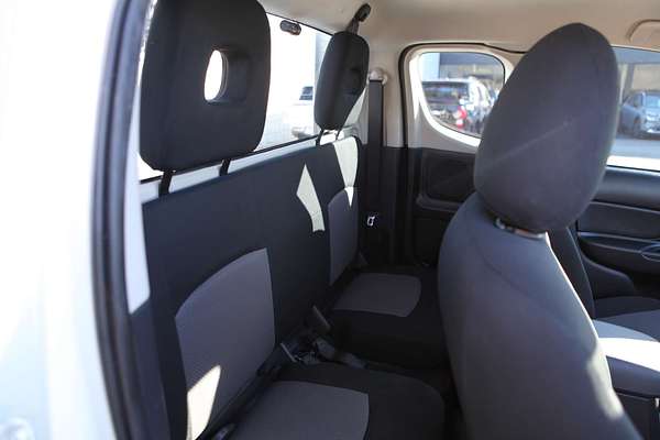 2020 Mitsubishi Triton GLX MR 4X4