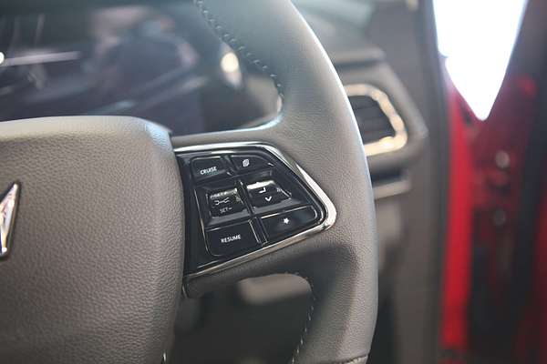 2025 Mahindra XUV700 AX7L