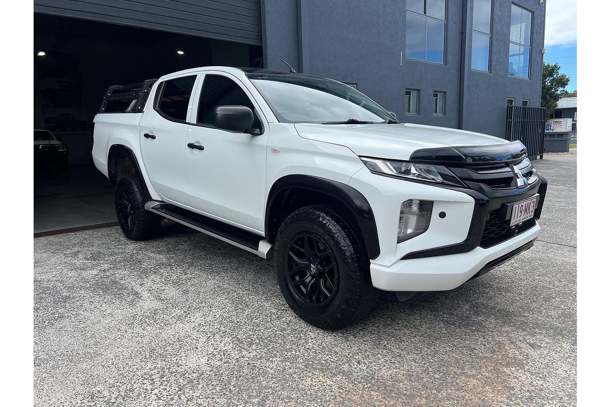 2019 Mitsubishi Triton GLX+ MR 4X4