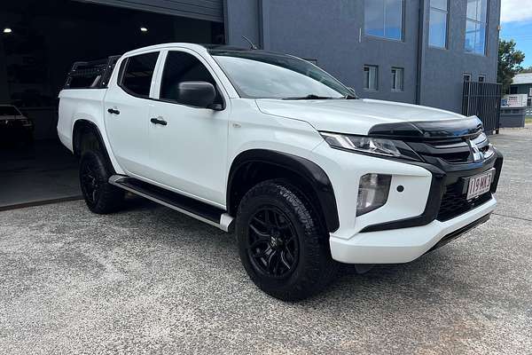 2019 Mitsubishi Triton GLX+ MR 4X4