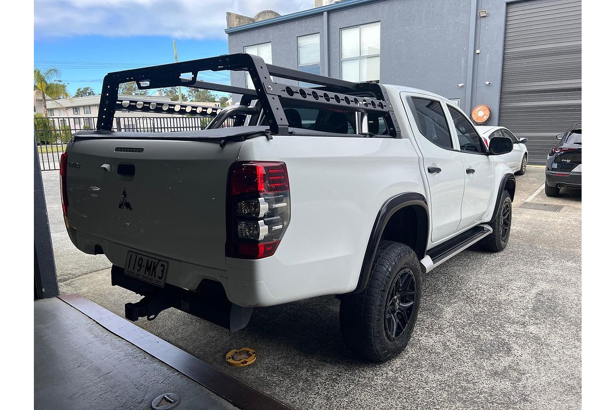 2019 Mitsubishi Triton GLX+ MR 4X4