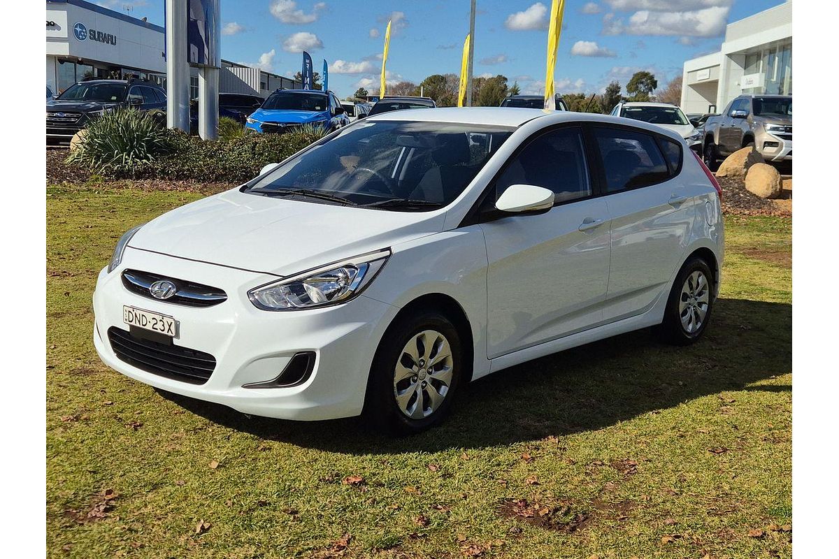 2017 Hyundai Accent Active RB4