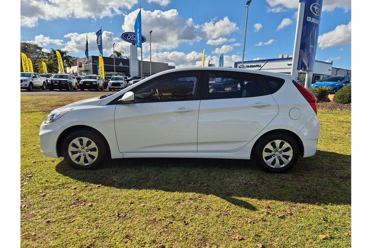 2017 Hyundai Accent Active RB4