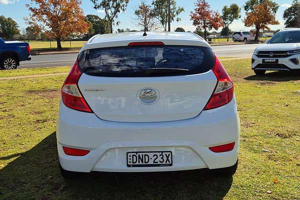 2017 Hyundai Accent Active RB4