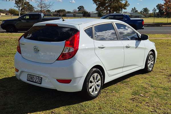 2017 Hyundai Accent Active RB4