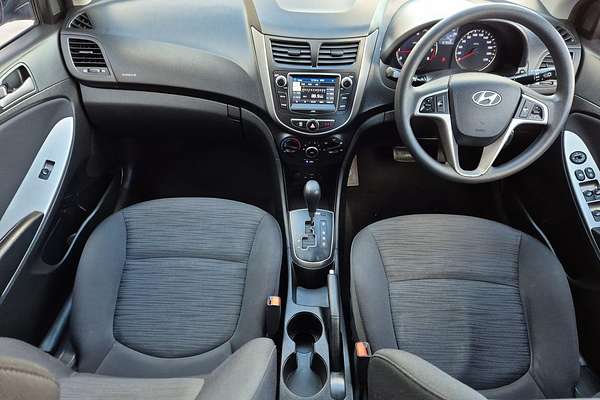 2017 Hyundai Accent Active RB4