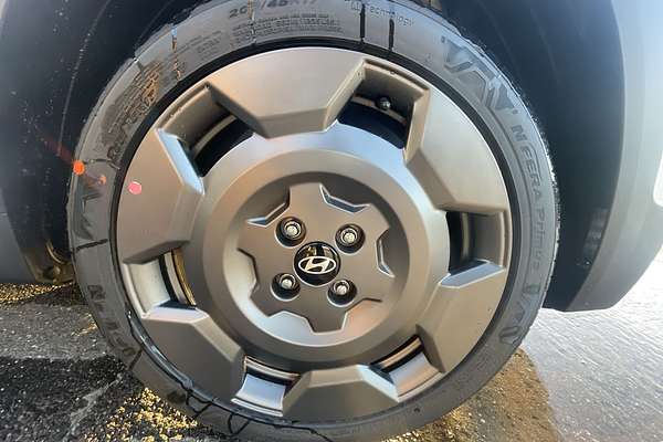 2025 Hyundai INSTER Cross AX.V1