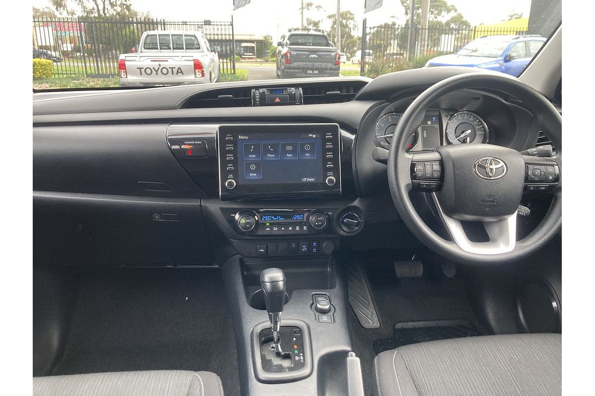 2024 Toyota Hilux SR 48V GUN126R 4X4