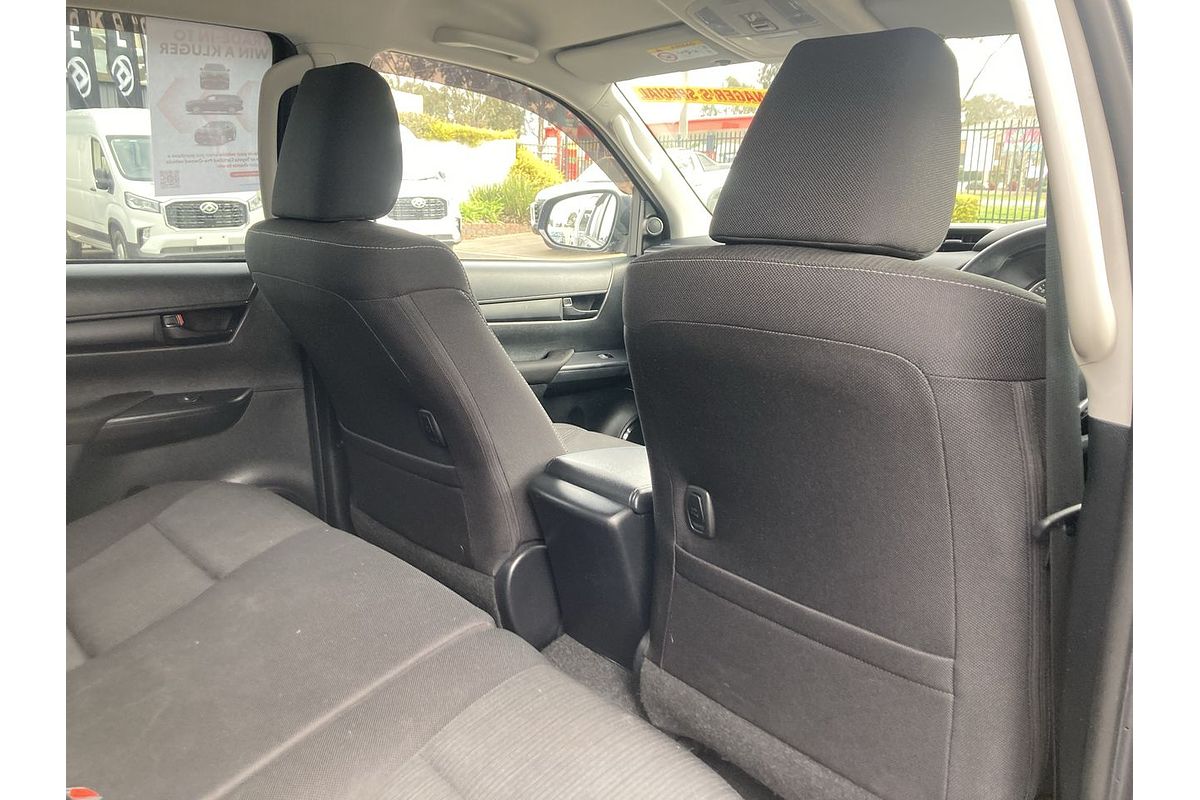 2024 Toyota Hilux SR 48V GUN126R 4X4
