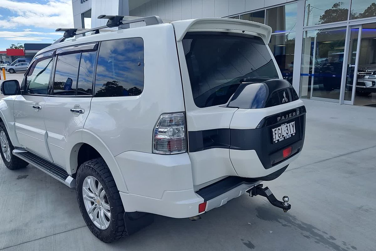 2014 Mitsubishi Pajero GLS NX
