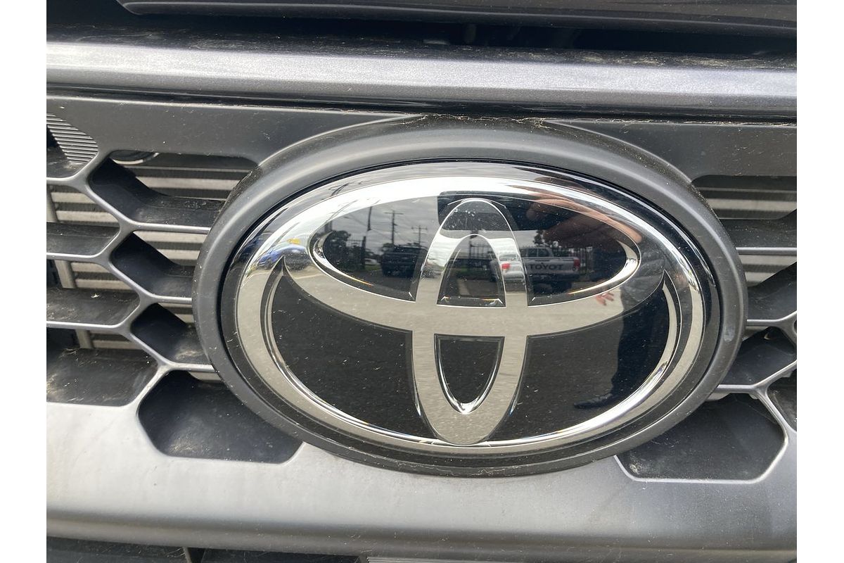2024 Toyota Hilux SR 48V GUN126R 4X4