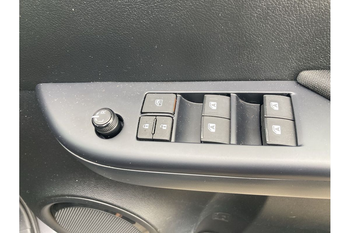 2024 Toyota Hilux SR 48V GUN126R 4X4