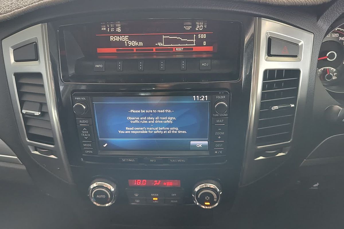 2014 Mitsubishi Pajero GLS NX