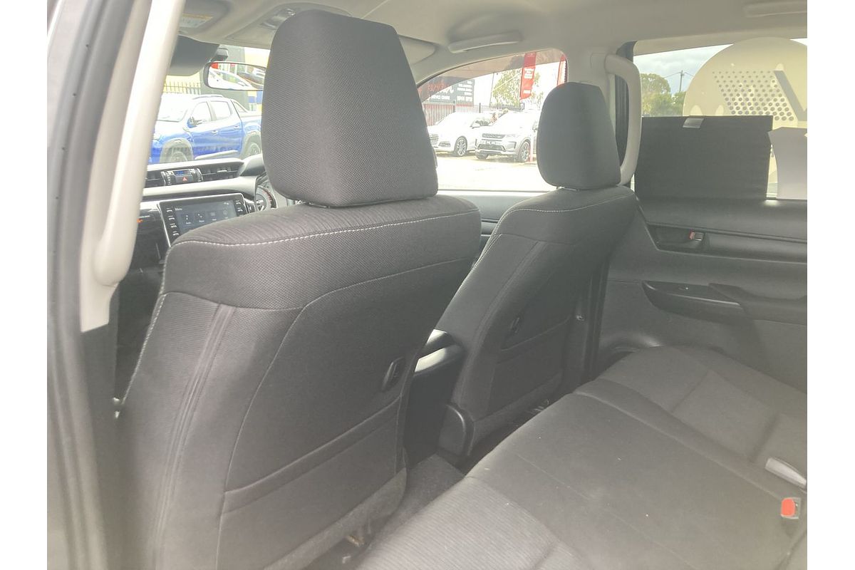 2024 Toyota Hilux SR 48V GUN126R 4X4
