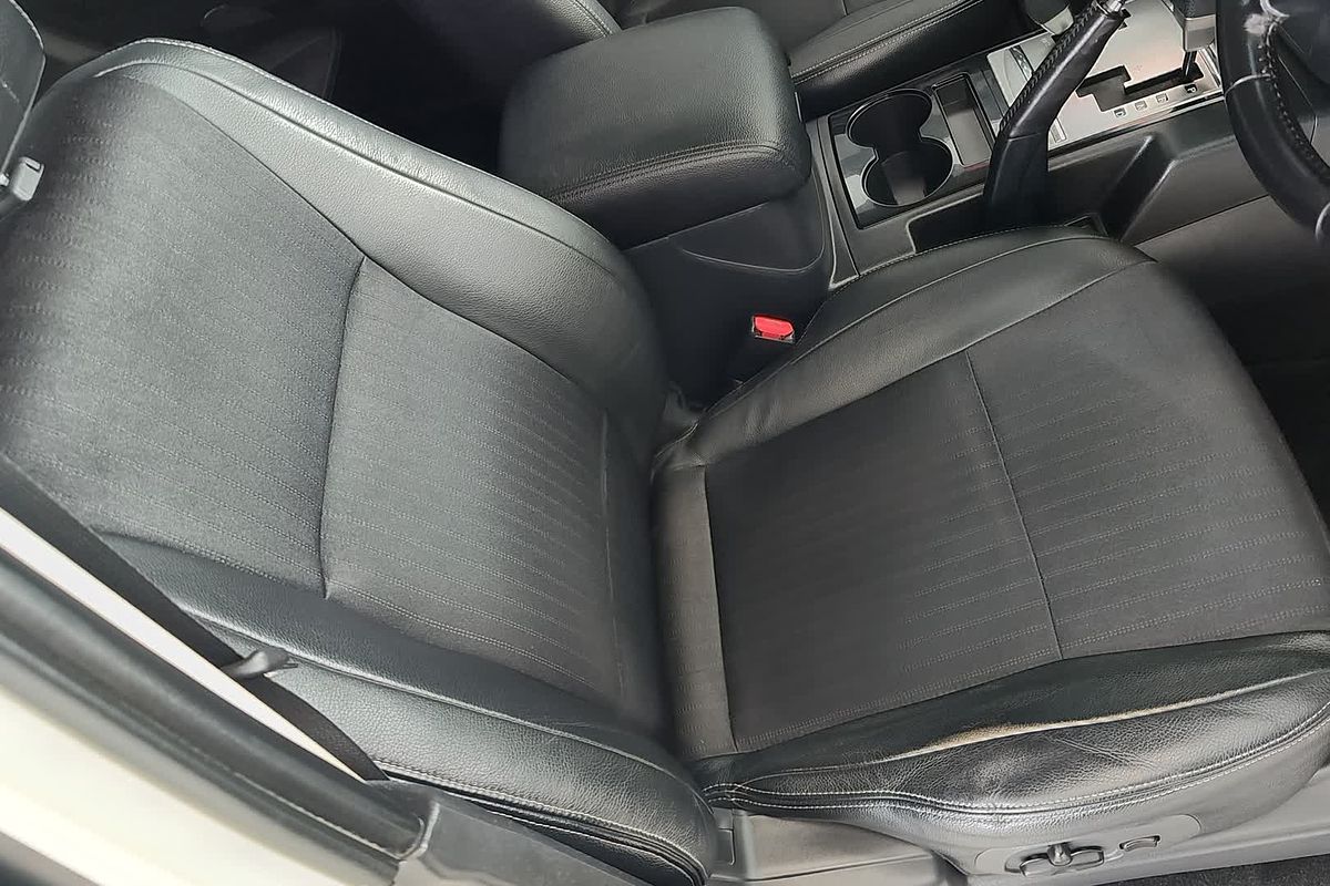 2014 Mitsubishi Pajero GLS NX