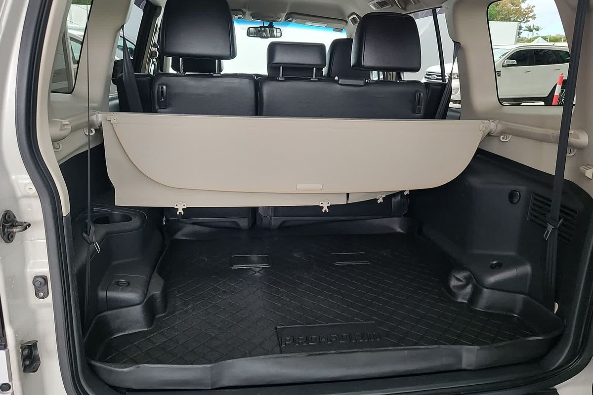 2014 Mitsubishi Pajero GLS NX