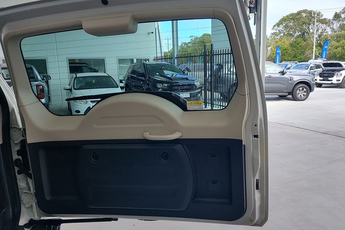 2014 Mitsubishi Pajero GLS NX
