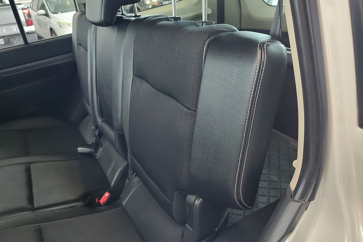 2014 Mitsubishi Pajero GLS NX