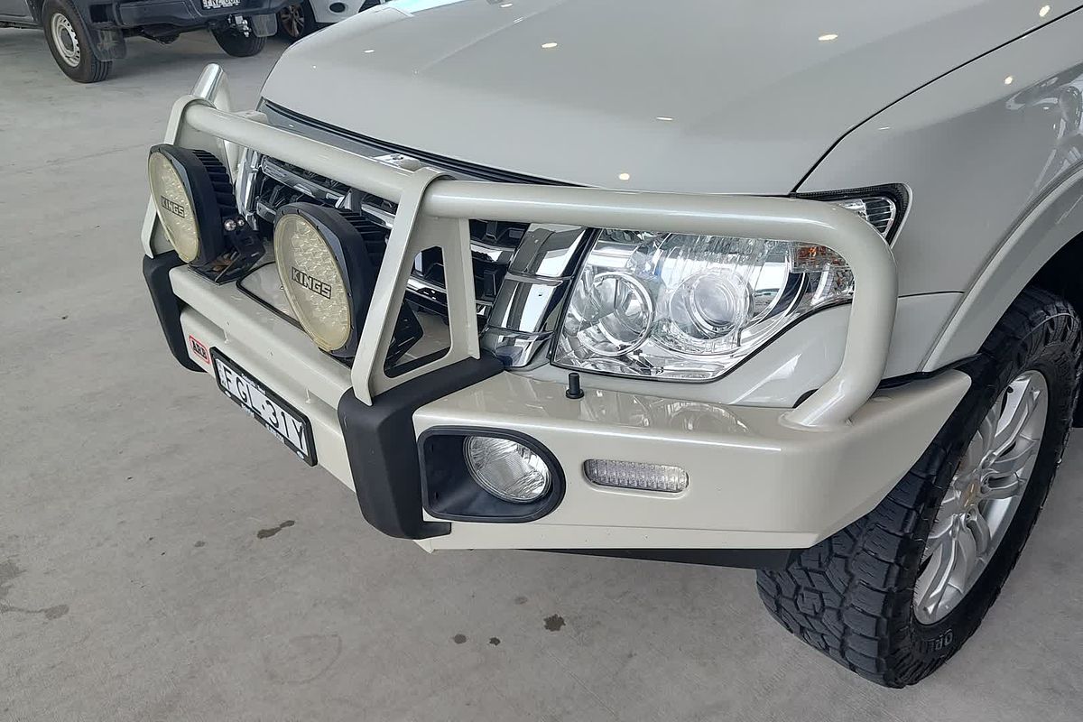 2014 Mitsubishi Pajero GLS NX