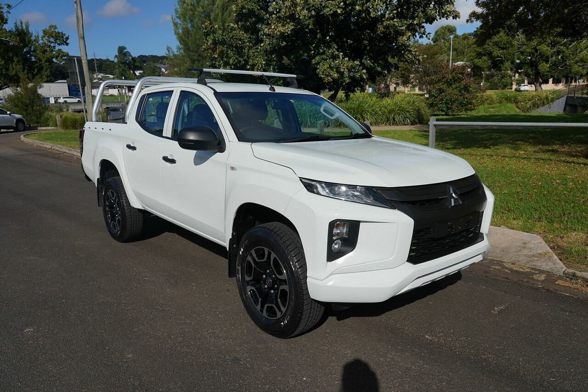 2019 Mitsubishi Triton GLX MR 4X4