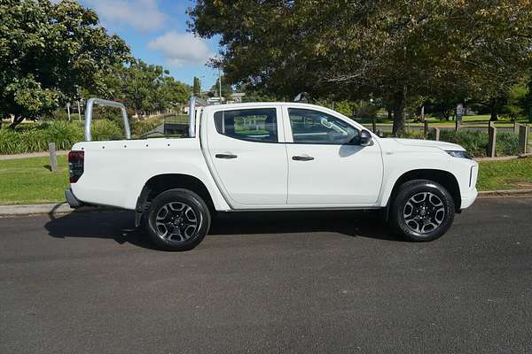 2019 Mitsubishi Triton GLX MR 4X4