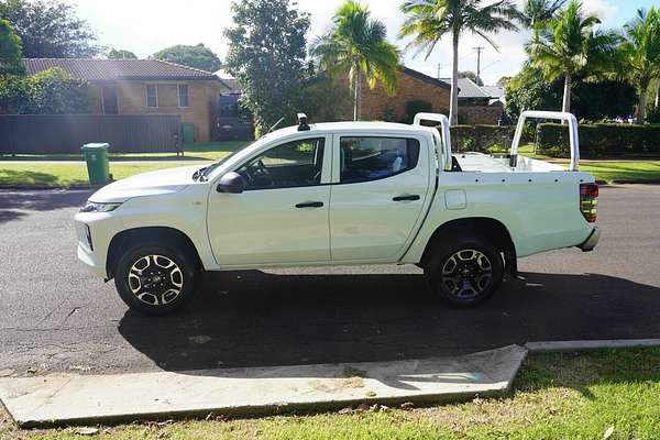 2019 Mitsubishi Triton GLX MR 4X4