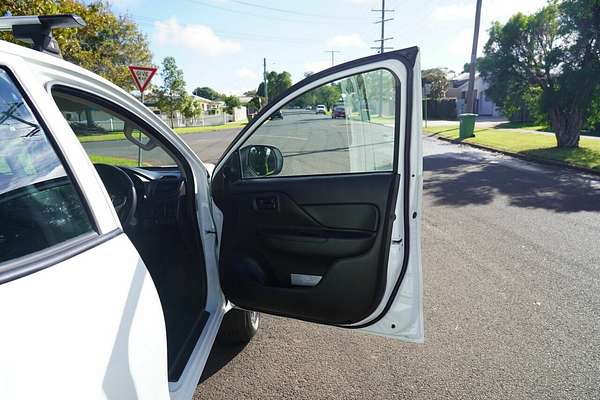 2019 Mitsubishi Triton GLX MR 4X4
