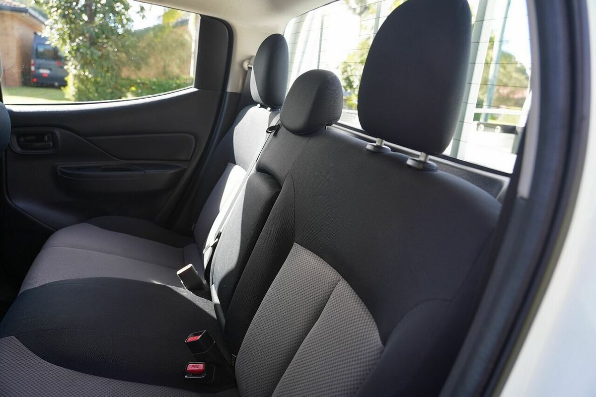 2019 Mitsubishi Triton GLX MR 4X4