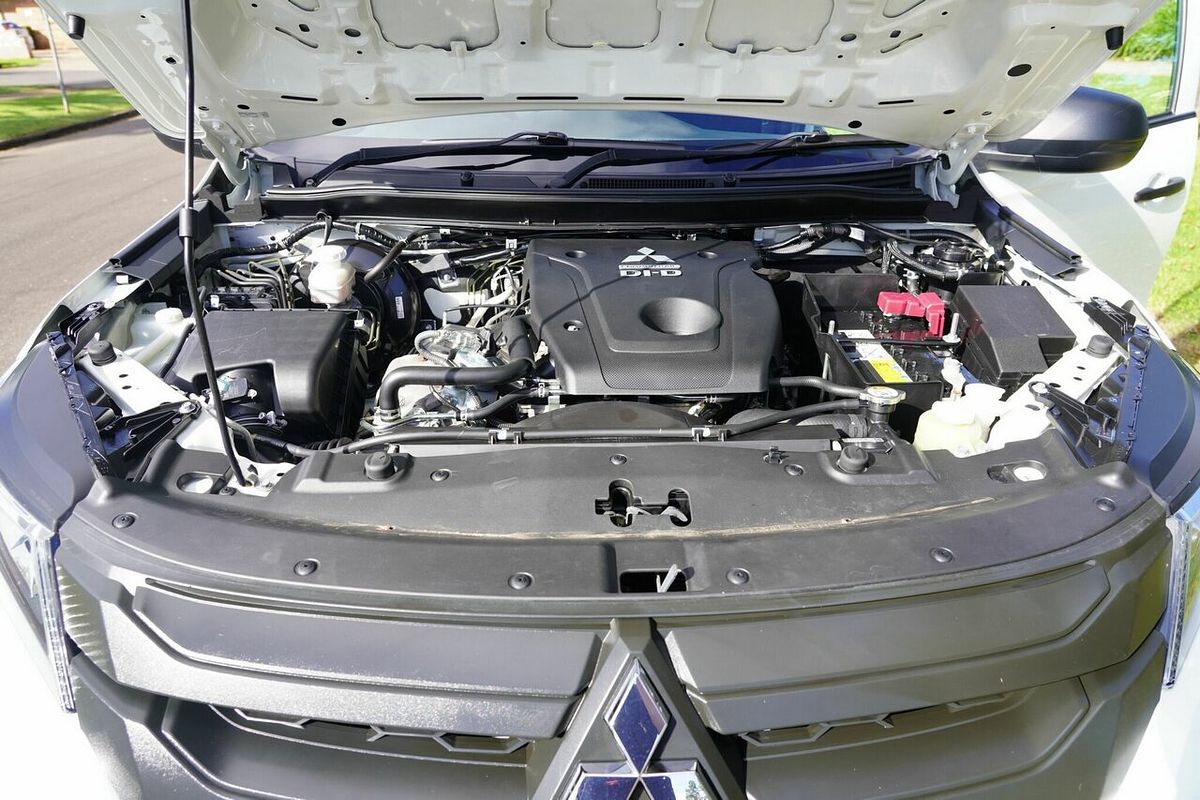 2019 Mitsubishi Triton GLX MR 4X4