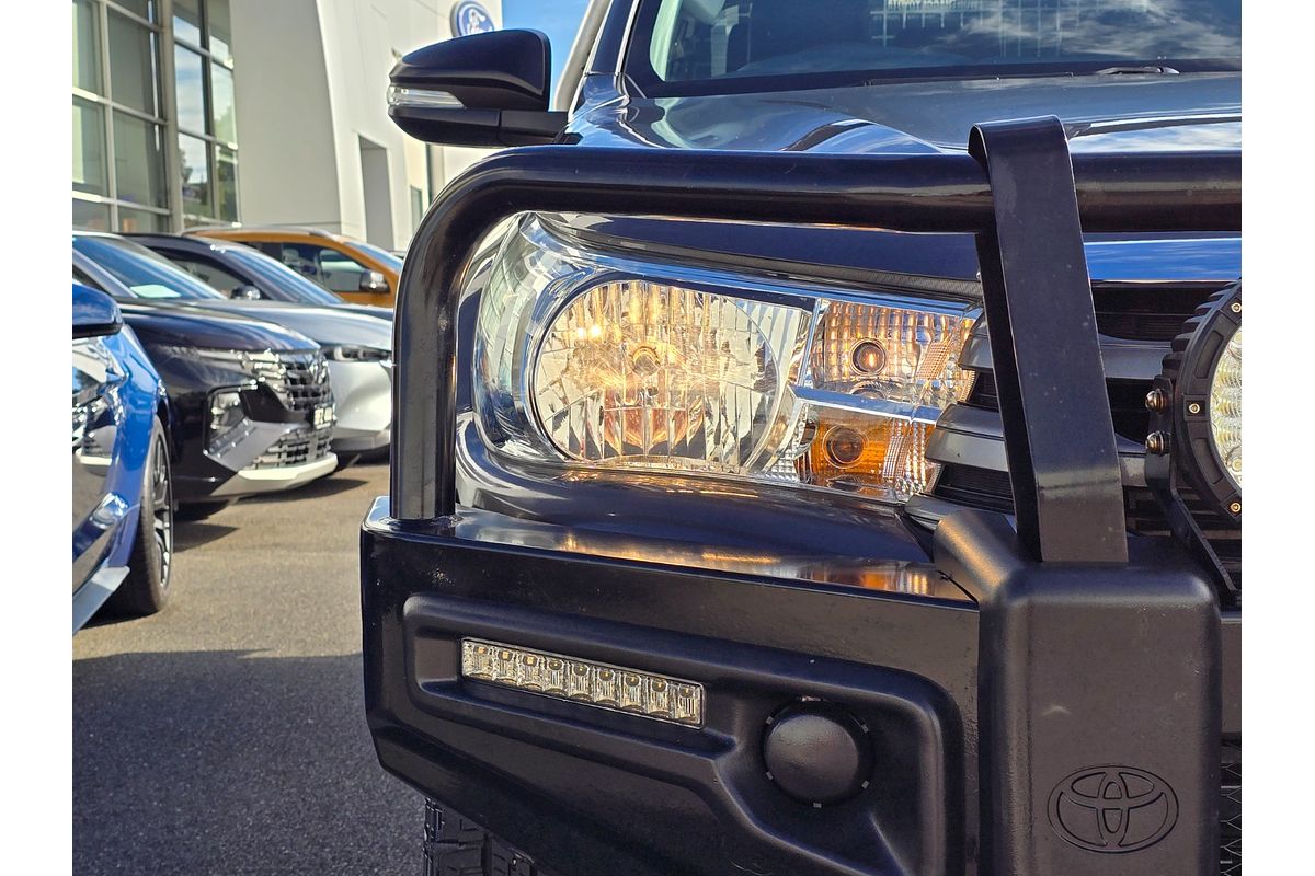 2015 Toyota Hilux SR GUN126R 4X4