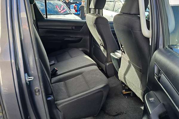 2015 Toyota Hilux SR GUN126R 4X4
