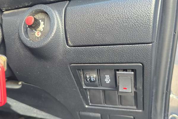 2015 Toyota Hilux SR GUN126R 4X4