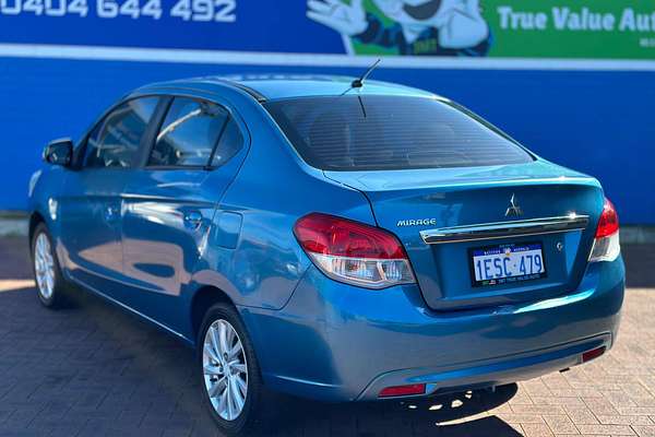 2015 Mitsubishi Mirage ES LA