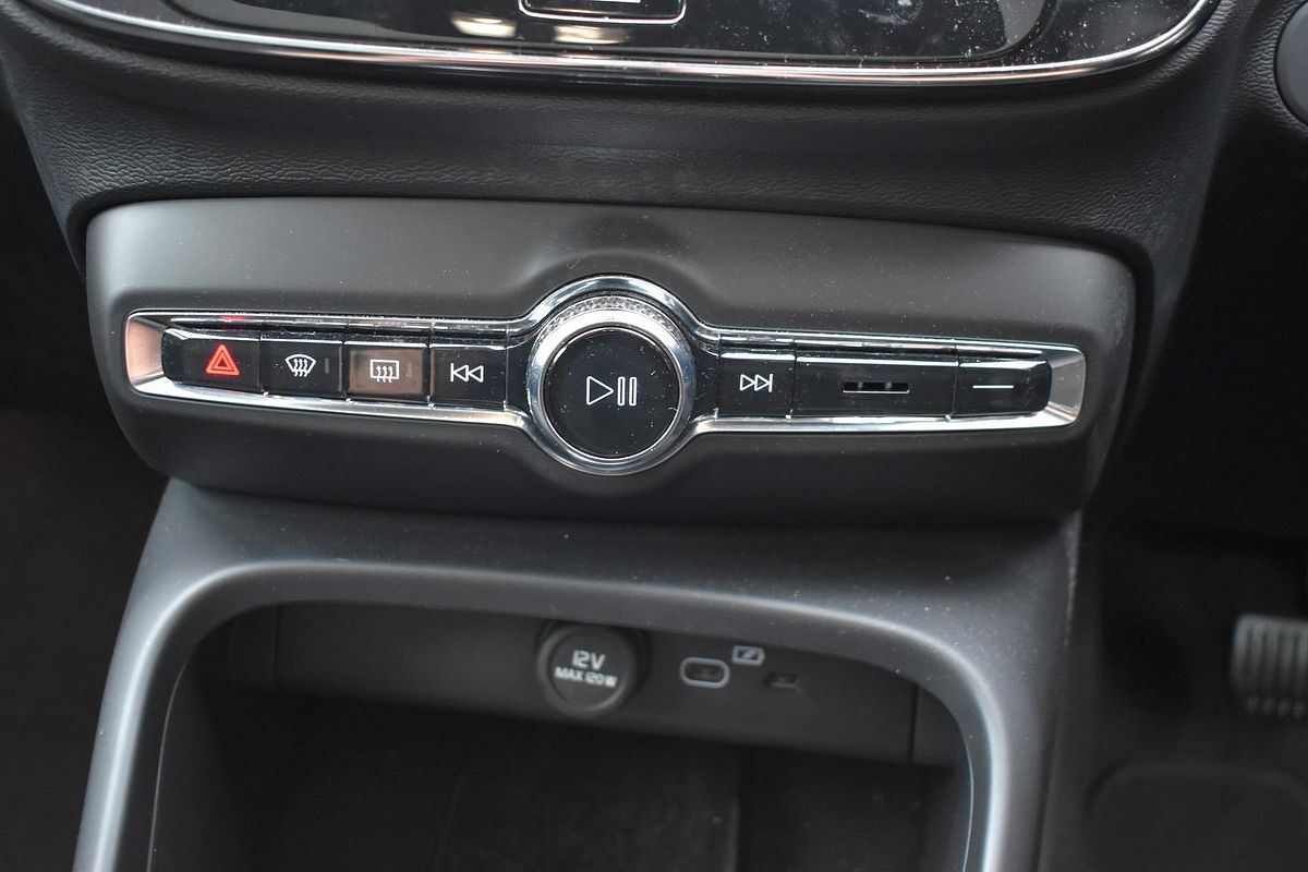 2022 Volvo C40 Recharge