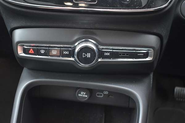 2022 Volvo C40 Recharge