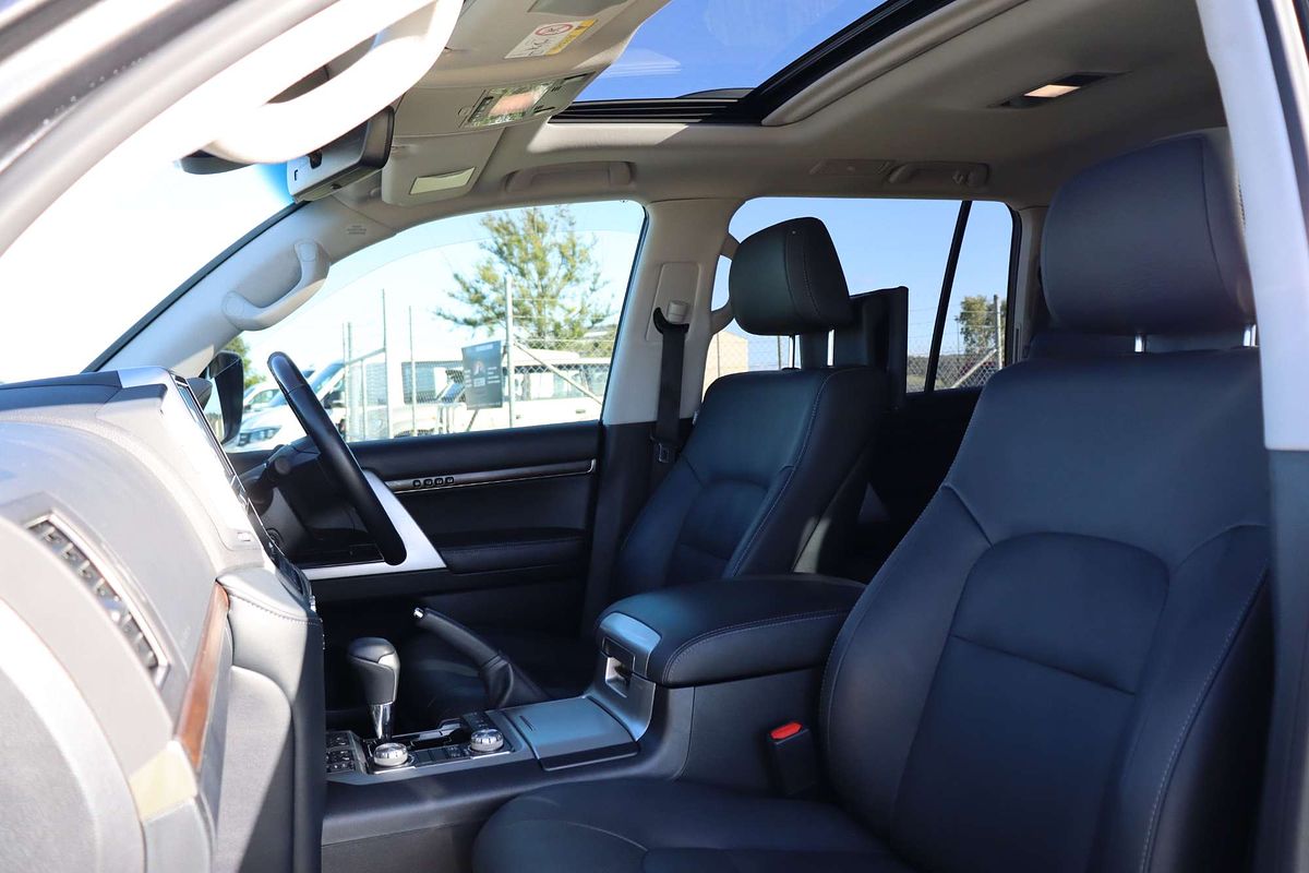 2019 Toyota Landcruiser Sahara VDJ200R