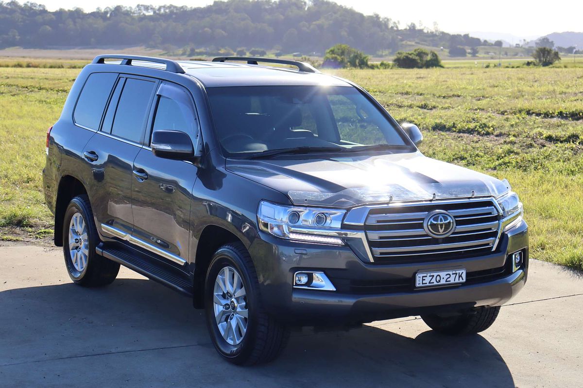 2019 Toyota Landcruiser Sahara VDJ200R