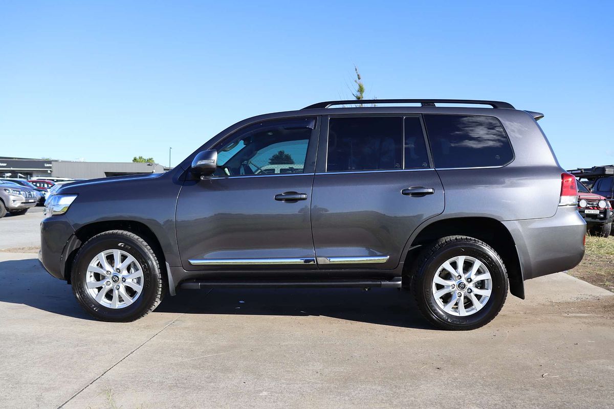 2019 Toyota Landcruiser Sahara VDJ200R