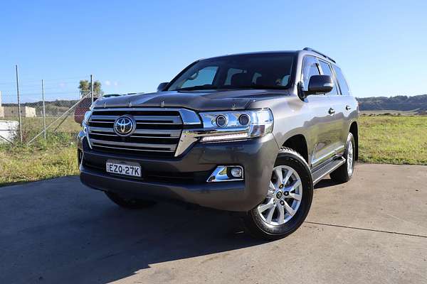 2019 Toyota Landcruiser Sahara VDJ200R