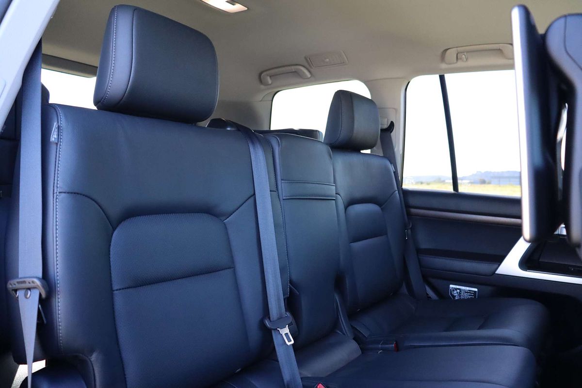2019 Toyota Landcruiser Sahara VDJ200R