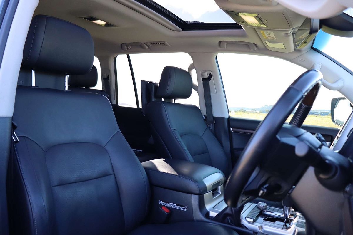 2019 Toyota Landcruiser Sahara VDJ200R