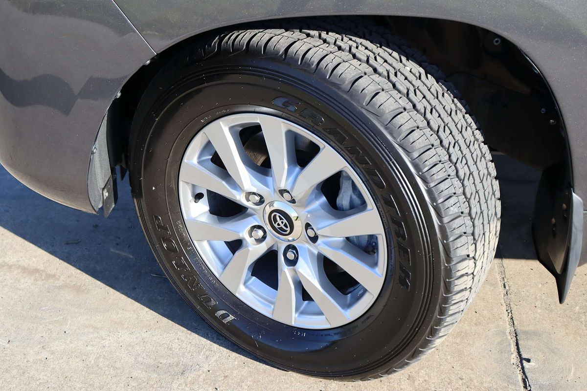 2019 Toyota Landcruiser Sahara VDJ200R